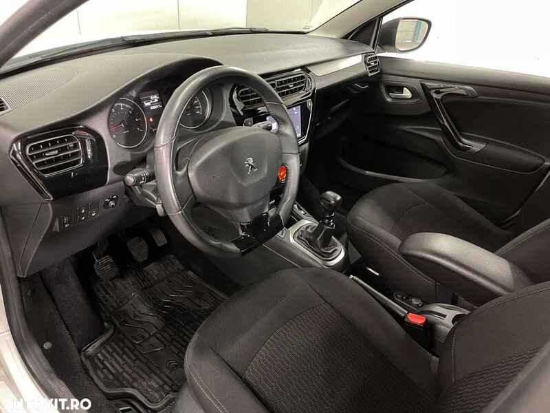 Peugeot 301